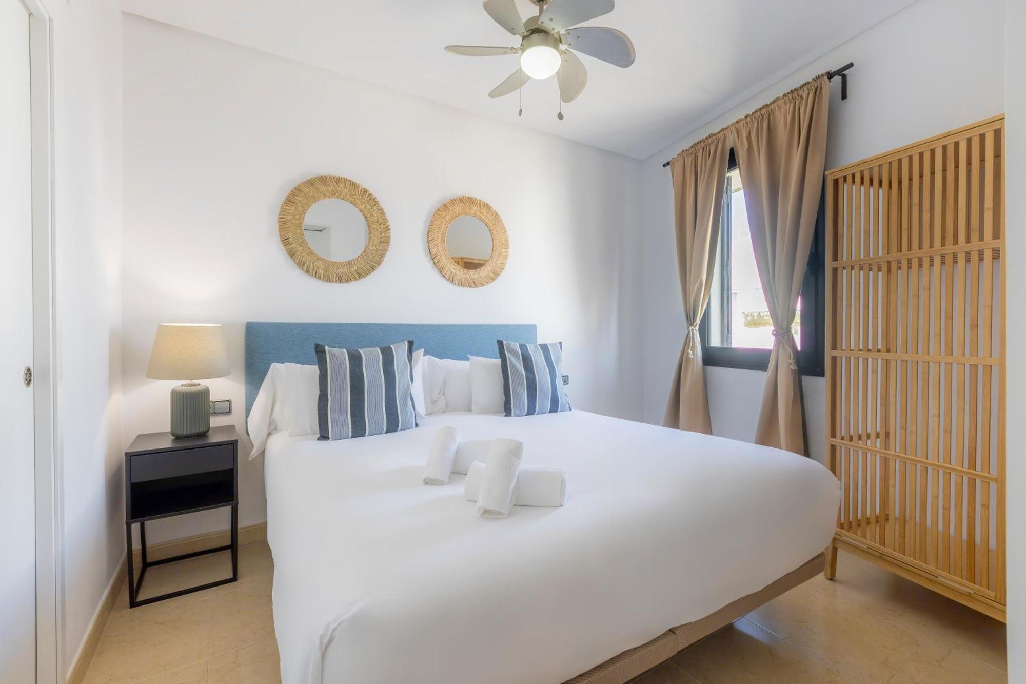 Apartamentos Moon Dreams Puerto Эль-Пуэрто-де-Санта-Мария Экстерьер фото
