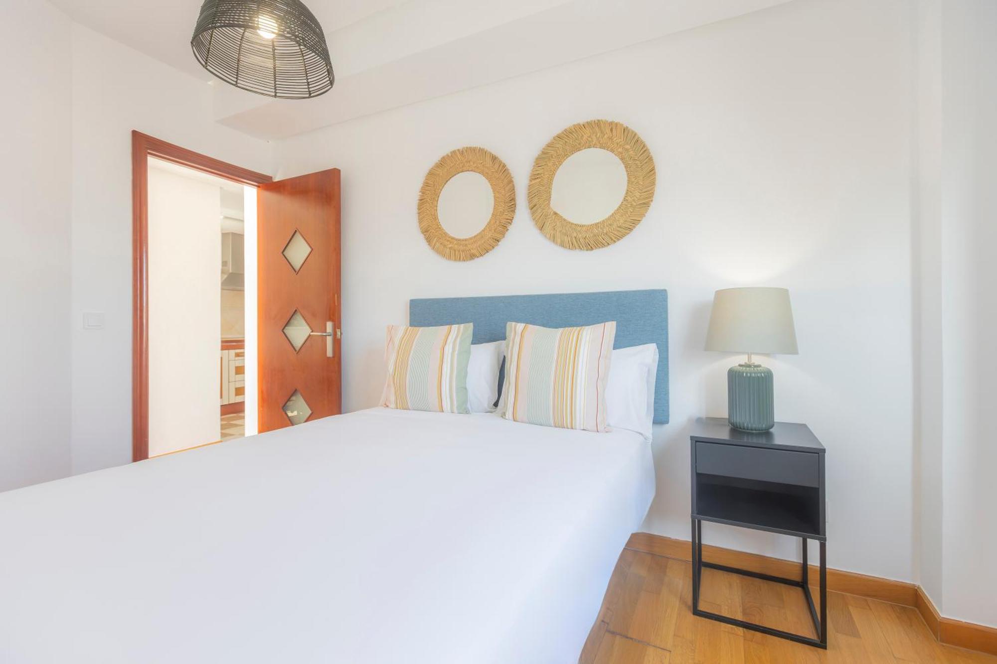 Apartamentos Moon Dreams Puerto Эль-Пуэрто-де-Санта-Мария Экстерьер фото